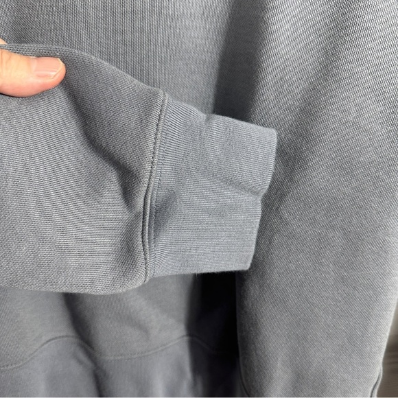 Uniqlo crop sweatshirt, blue/gray, size XS, spring, crew neck, tween - Picture 4 of 8